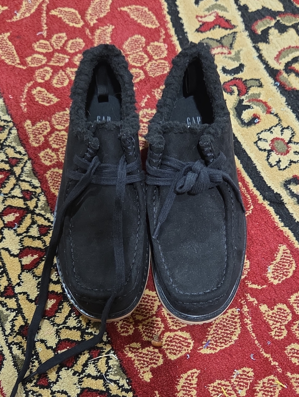 GAP Black Chukka Boots with Shearling Trim